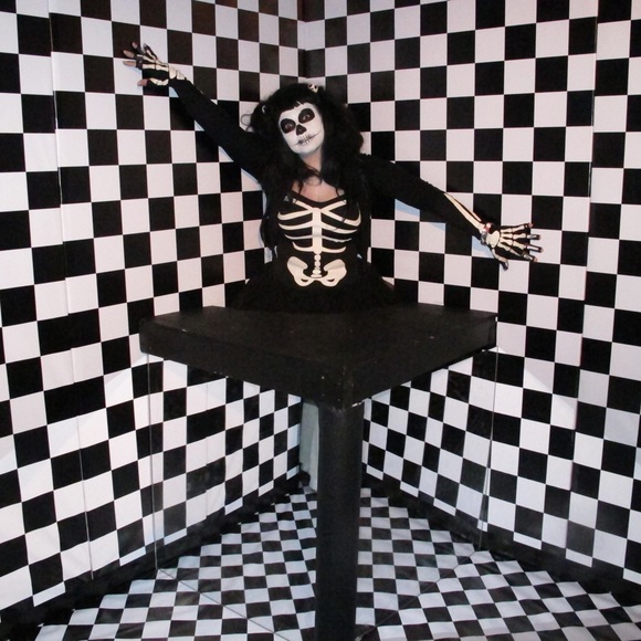 Meet your Posher, Catayoun - Picture 13 of 16